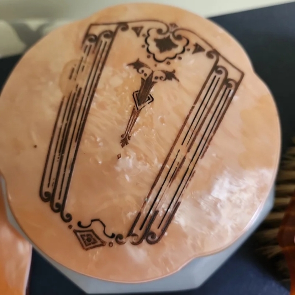 Vintage Lucite-handle vanity set - Picture 11 of 12